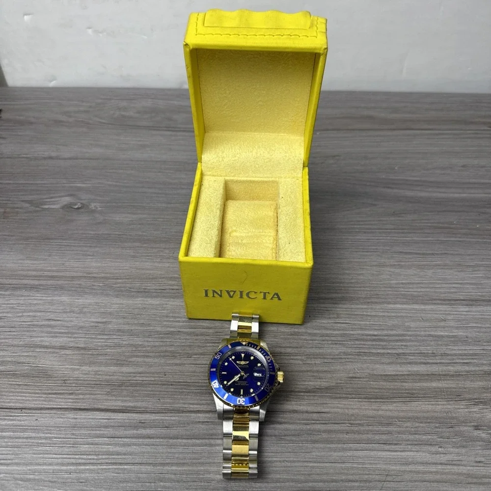 Invicta Men's Watch 26972 Pro Diver Blue Dial 2-Tone Stainless Steel Quartz 40mm